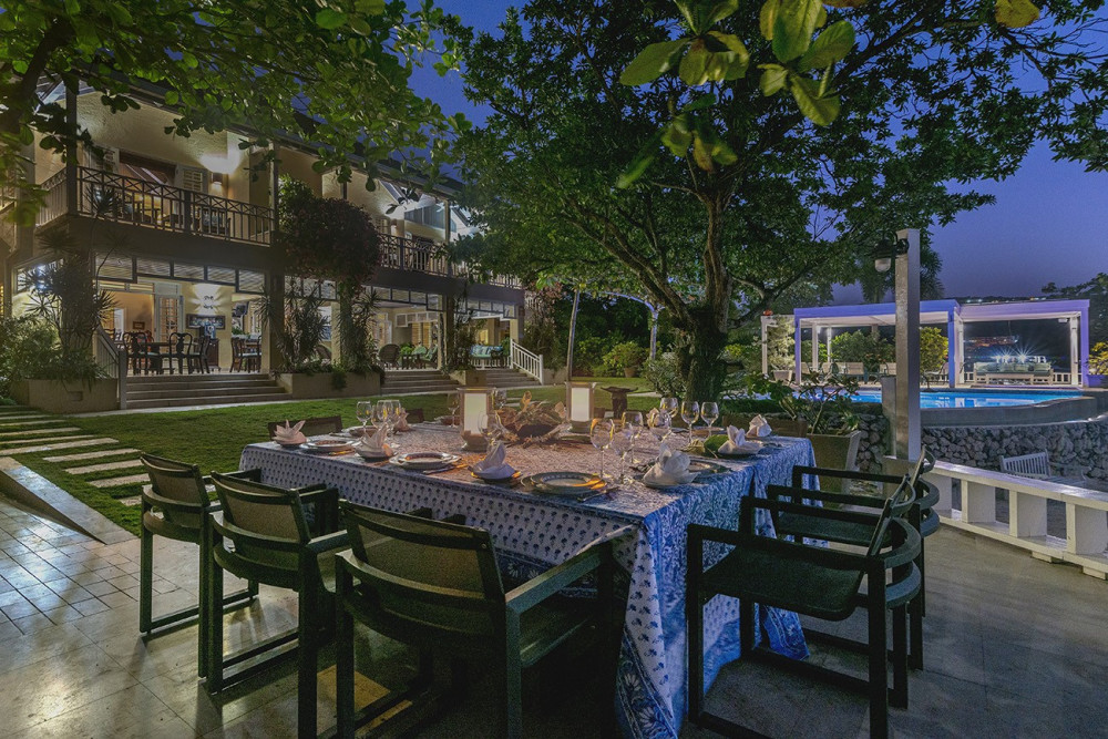 Sugar Bay on the Beach