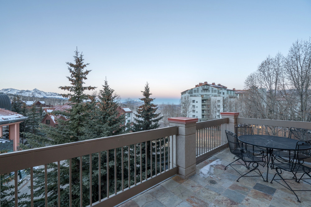 Mountain Village 19