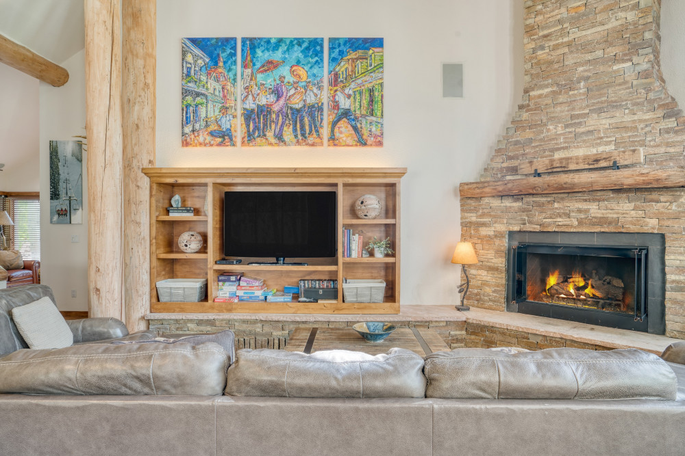 Mountain Village 18