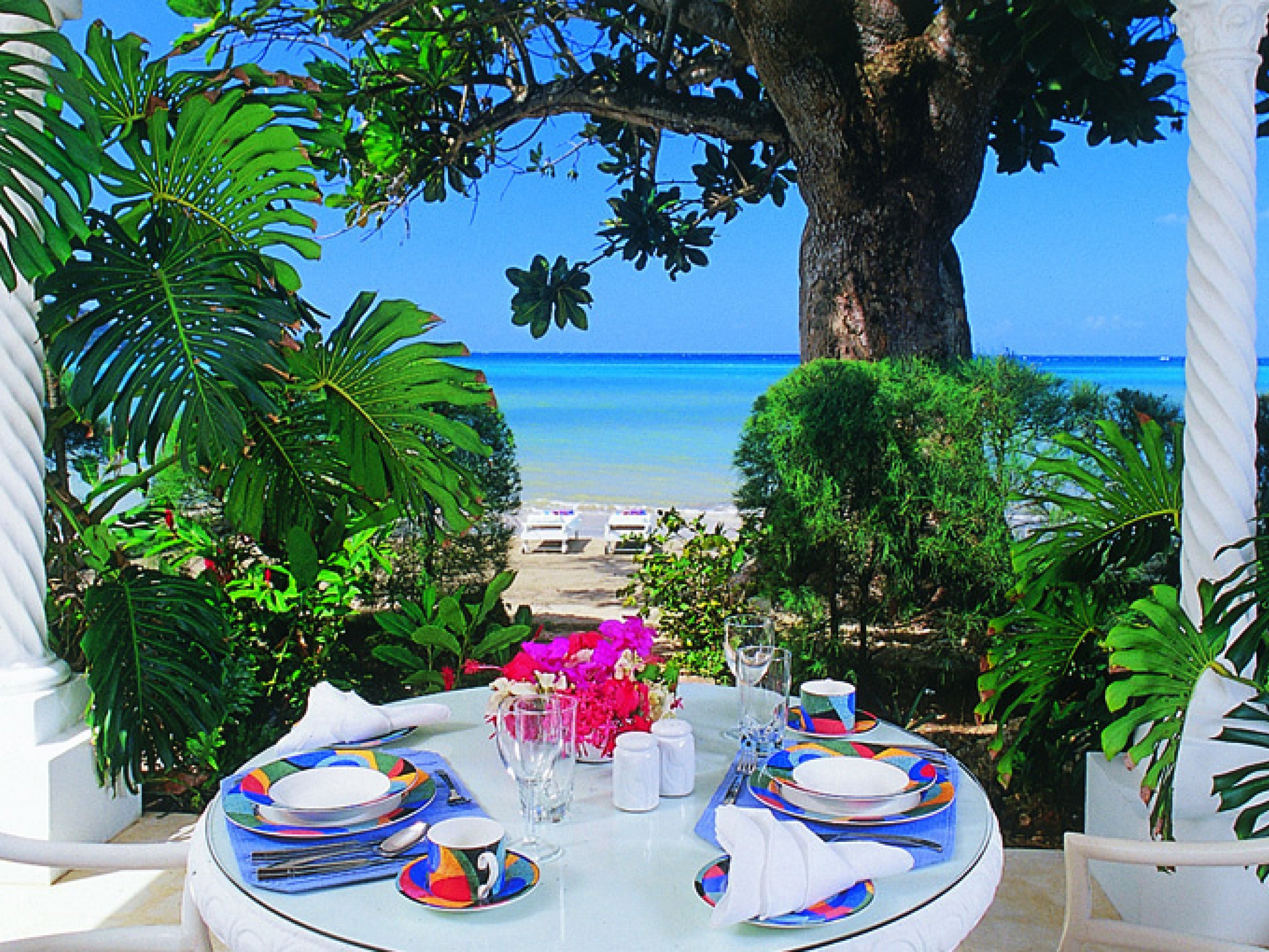 https://www.thetopvillas.com/destinations/caribbean/jamaica/montego-bay/tryall-club/tranquillity-on-the-beach/