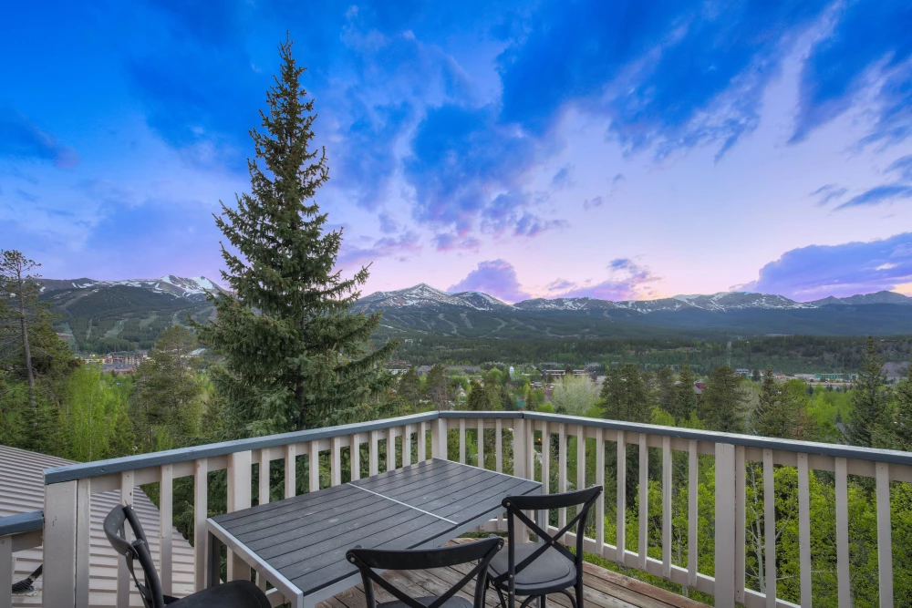 Breckenridge 105