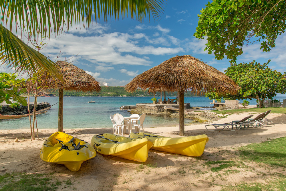 Linga-Awhile Cottage on the Beach