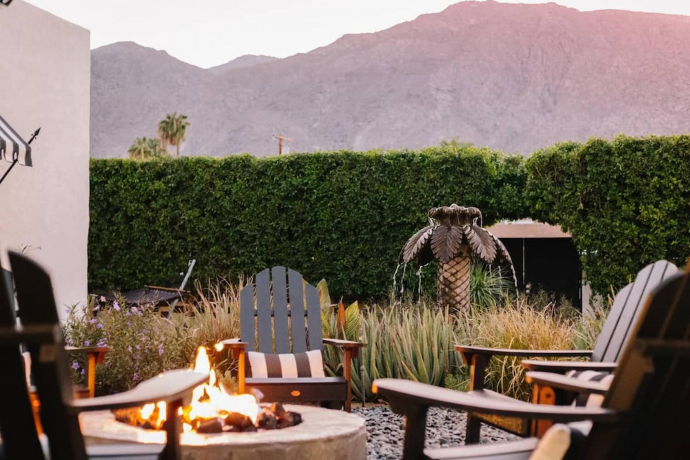 Palm Springs 69