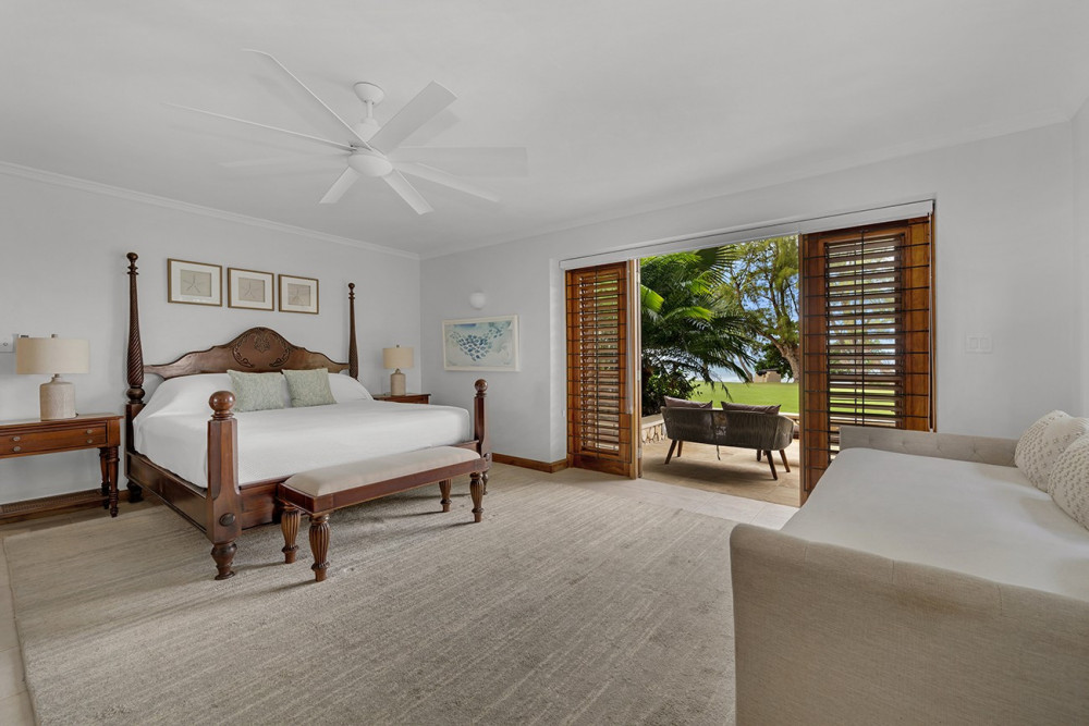 Fortlands Point on the Beach