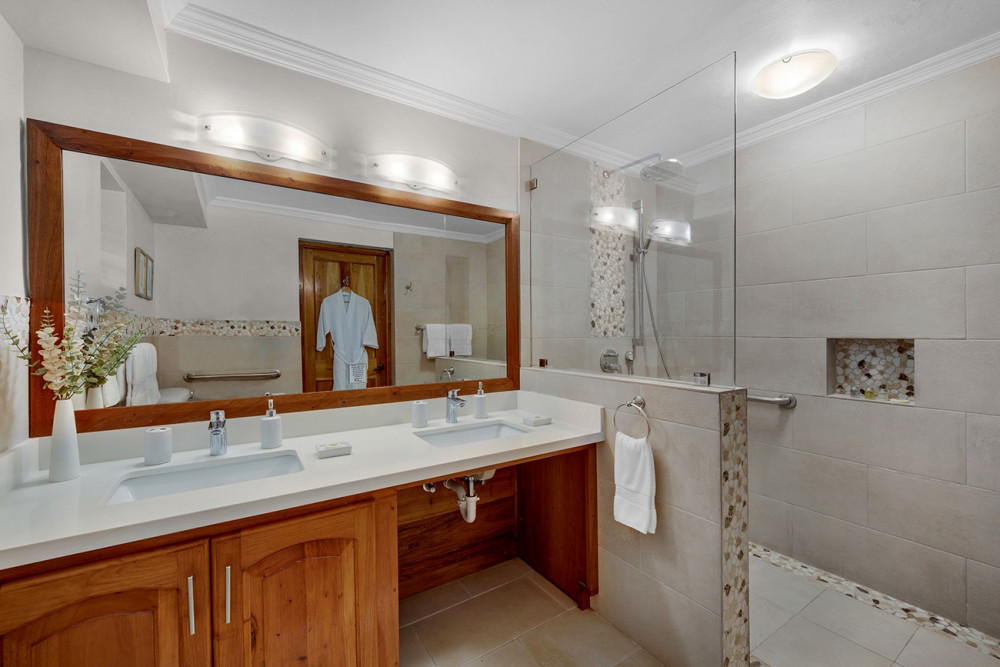 Fortlands Point on the Beach