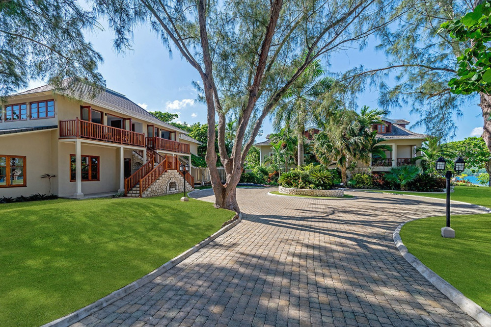 Fortlands Point on the Beach