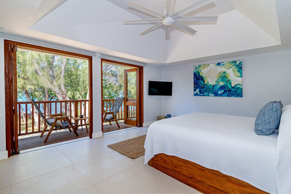 Fortlands Point on the Beach