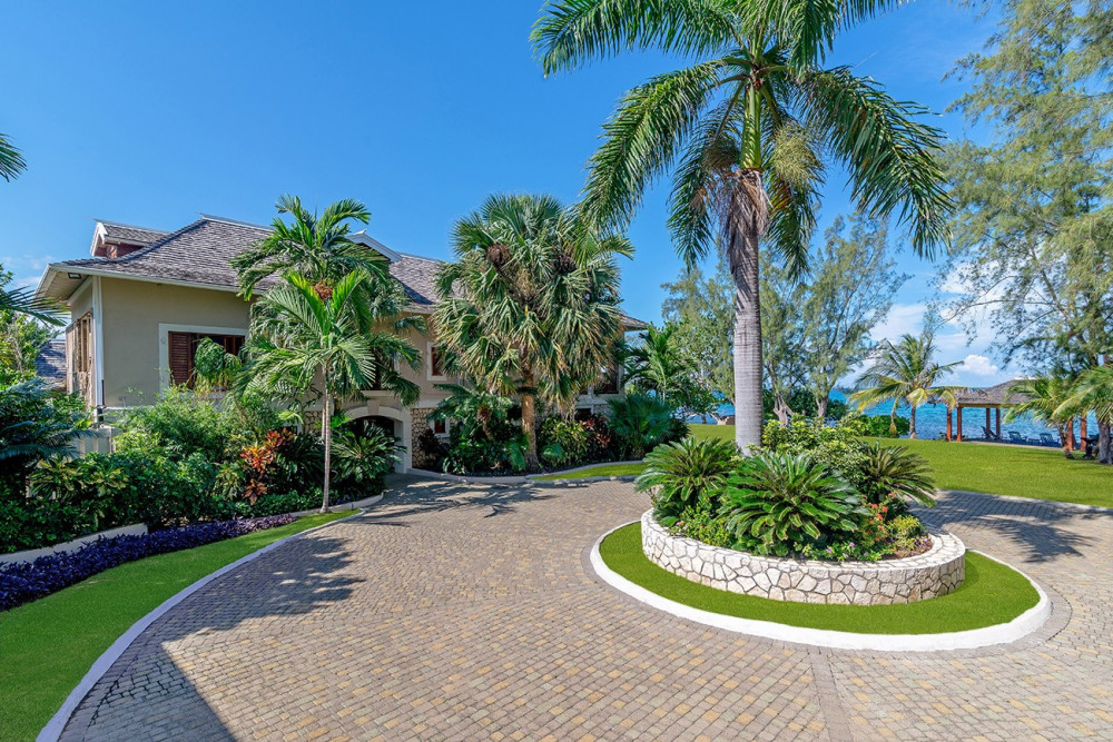 Fortlands Point on the Beach