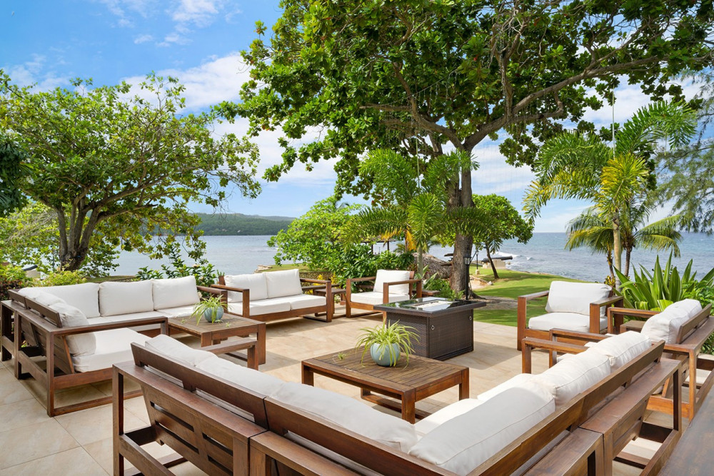 Fortlands Point on the Beach