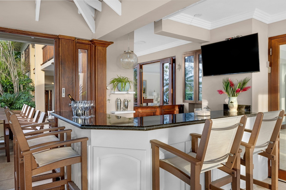 Fortlands Point on the Beach