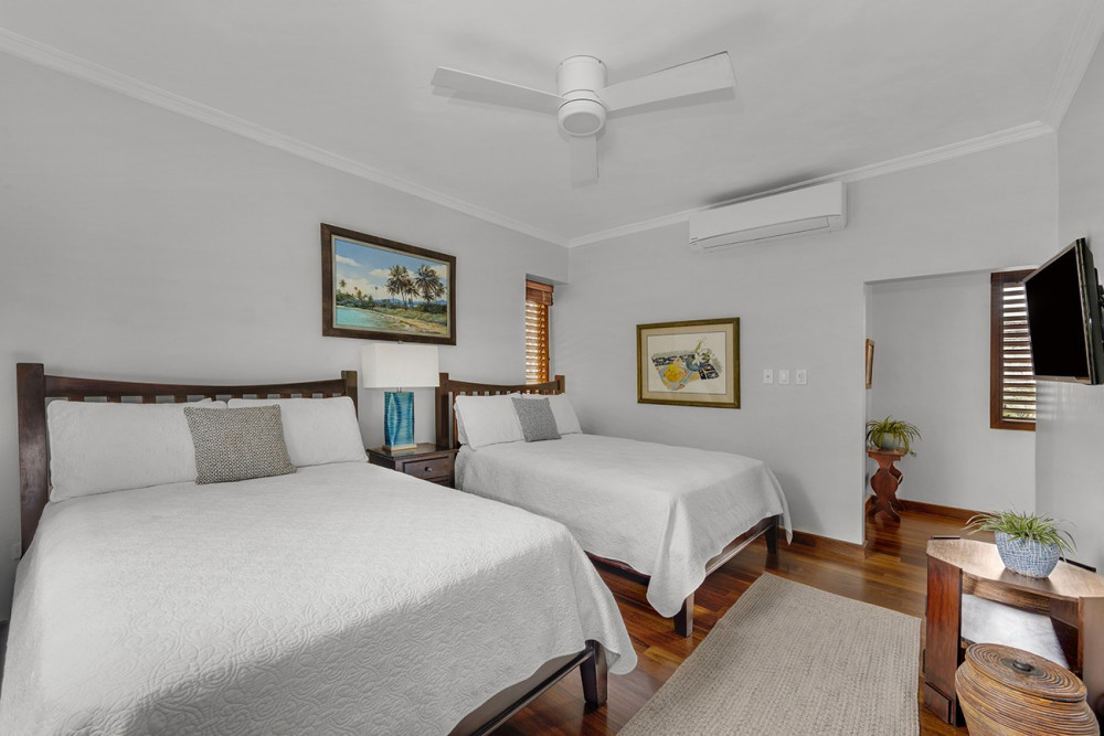 Fortlands Point on the Beach