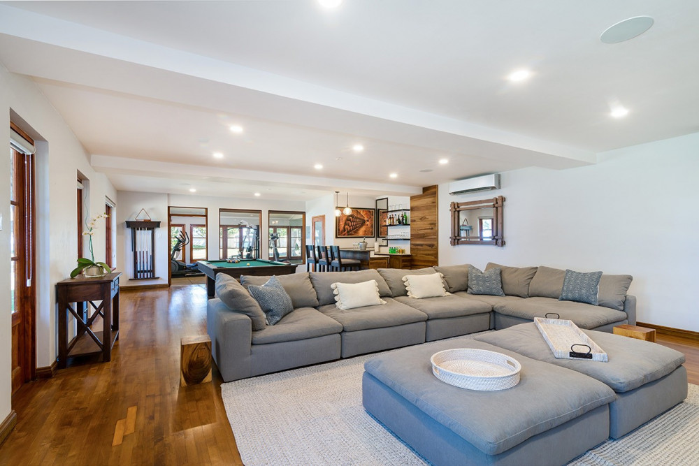 Fortlands Point on the Beach