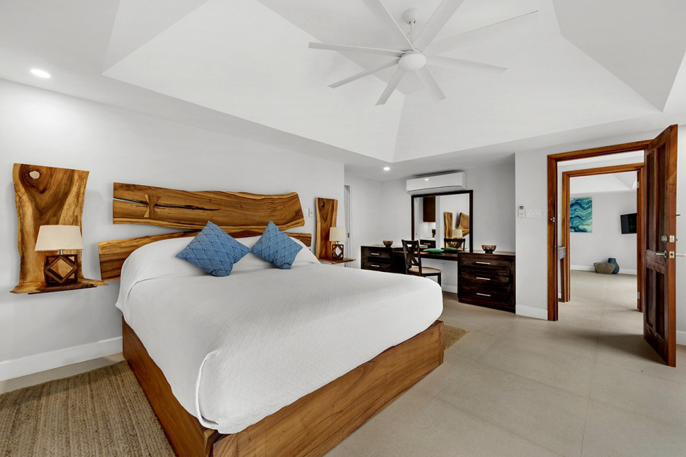 Fortlands Point on the Beach