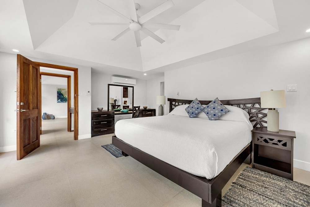 Fortlands Point on the Beach