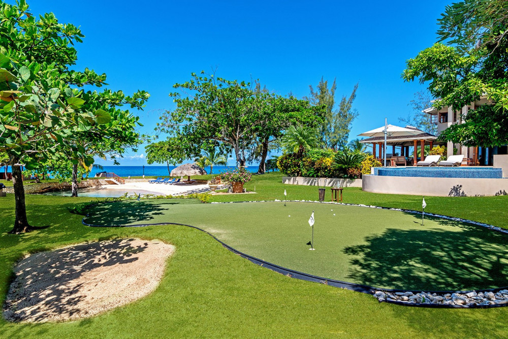 Fortlands Point on the Beach