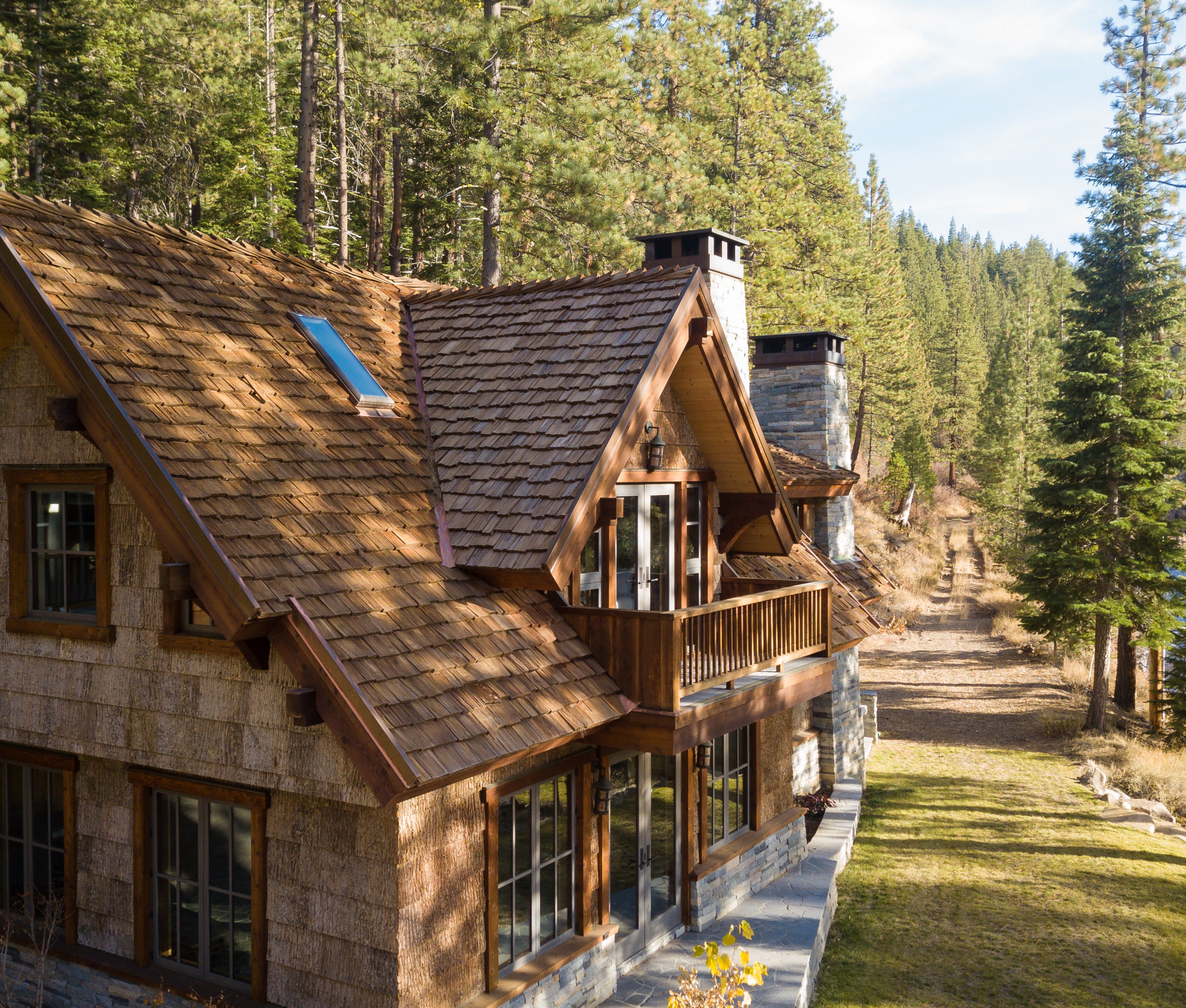 Lake Tahoe 85 family cabin rentals