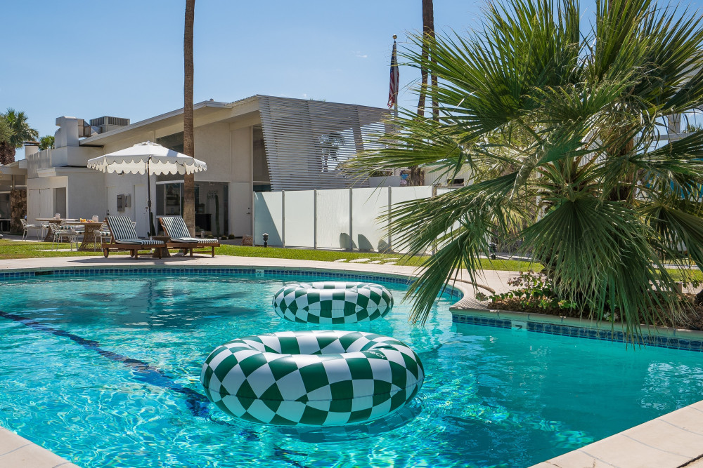 Palm Springs 125