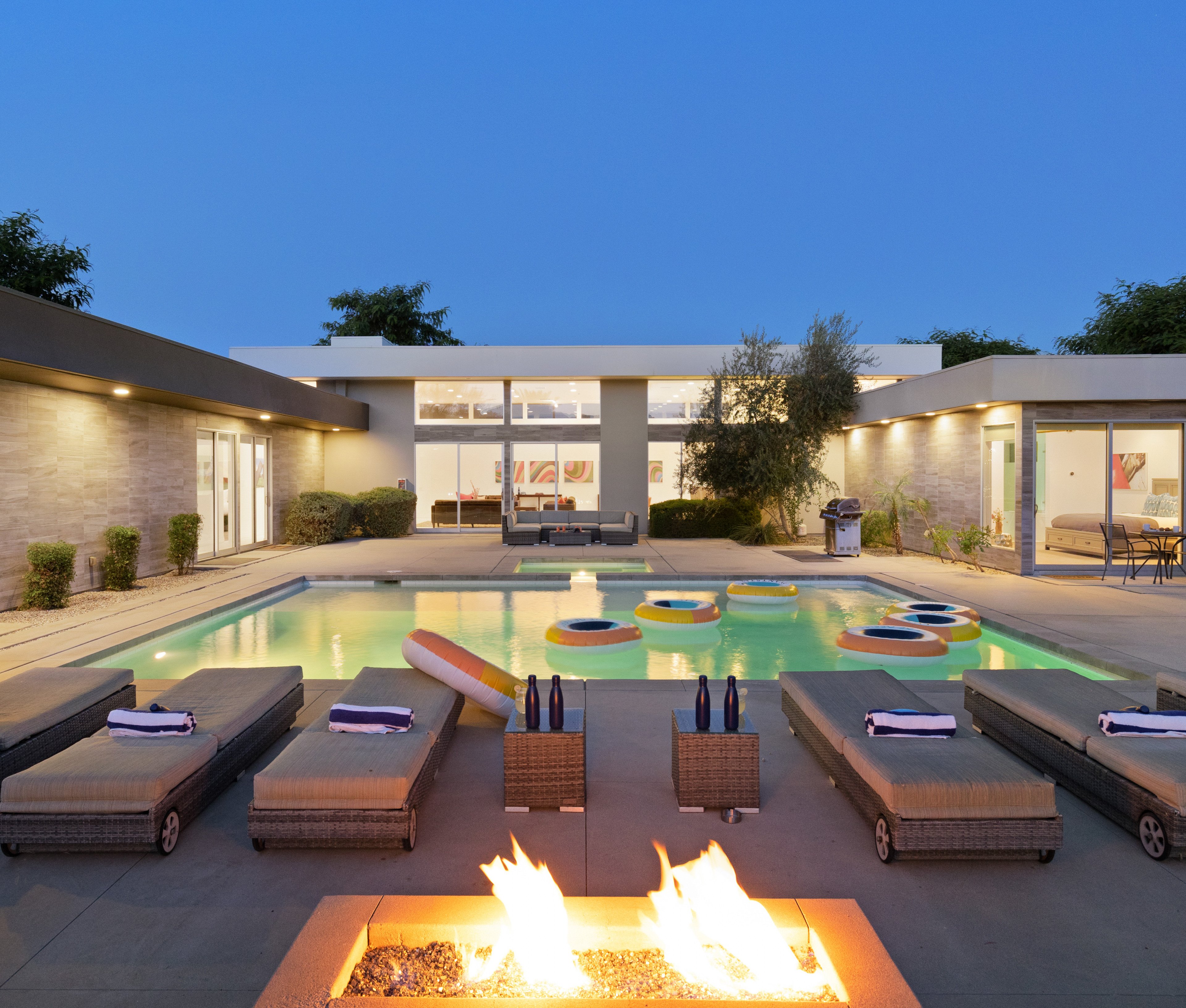 La Quinta villas with luxury pools - La Quinta 64