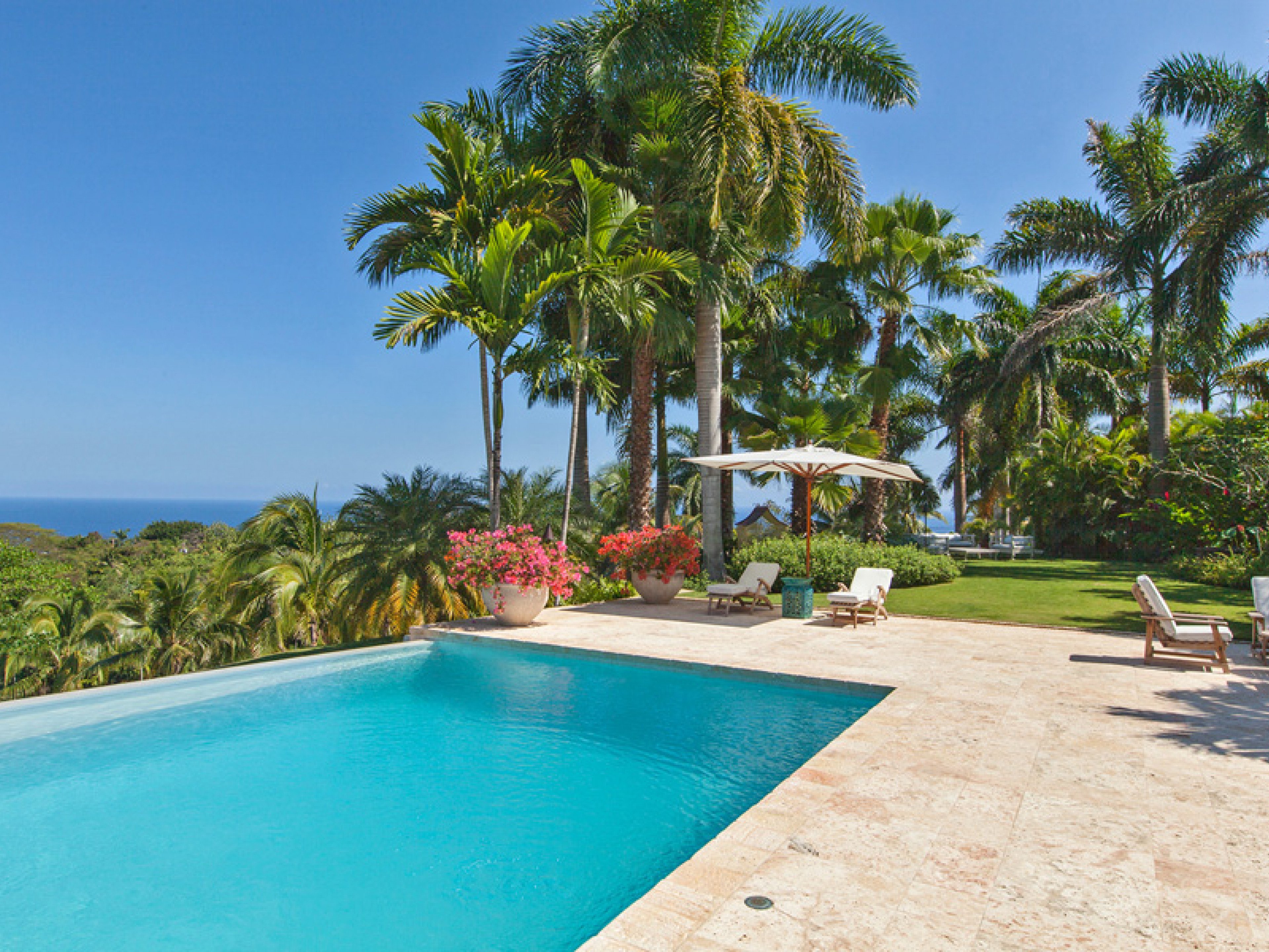 https://www.thetopvillas.com/destinations/caribbean/jamaica/montego-bay/tryall-club/point-of-view-at-the-tryall-club/
