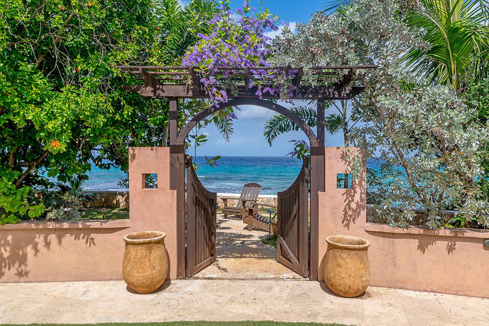 Hidden Bay by the Sea