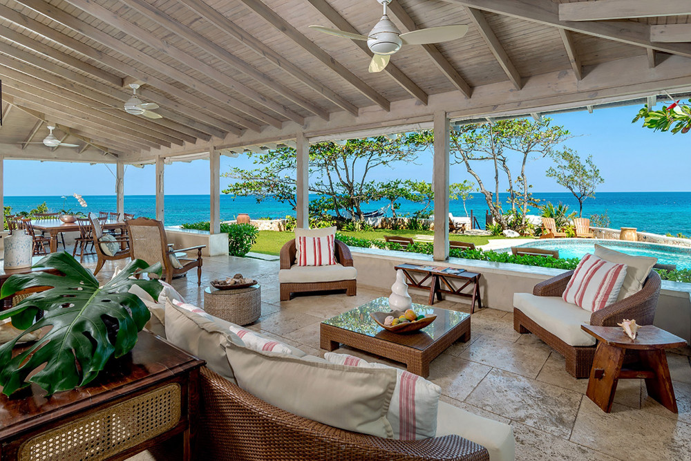 Hidden Bay by the Sea