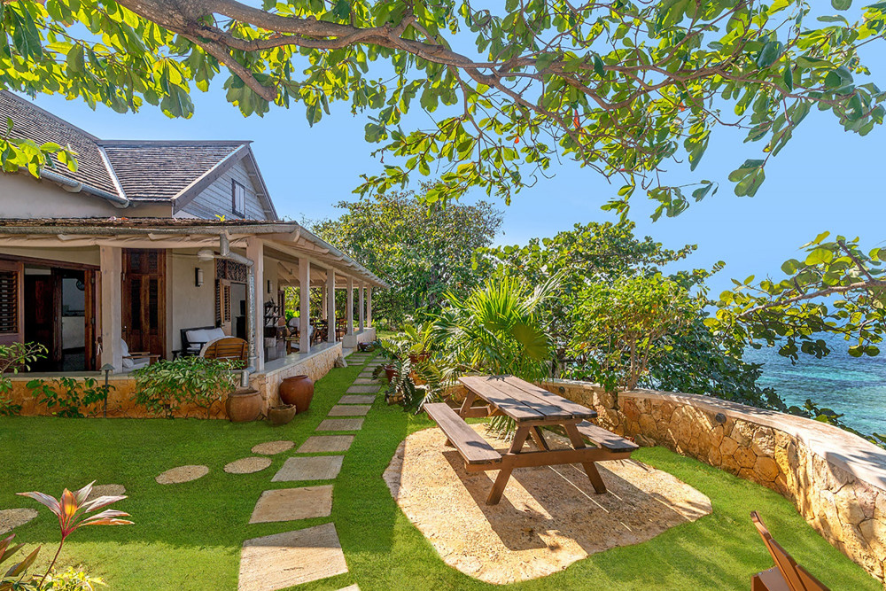 Hidden Bay by the Sea