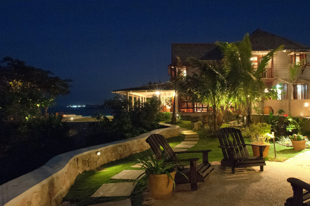 Hidden Bay by the Sea