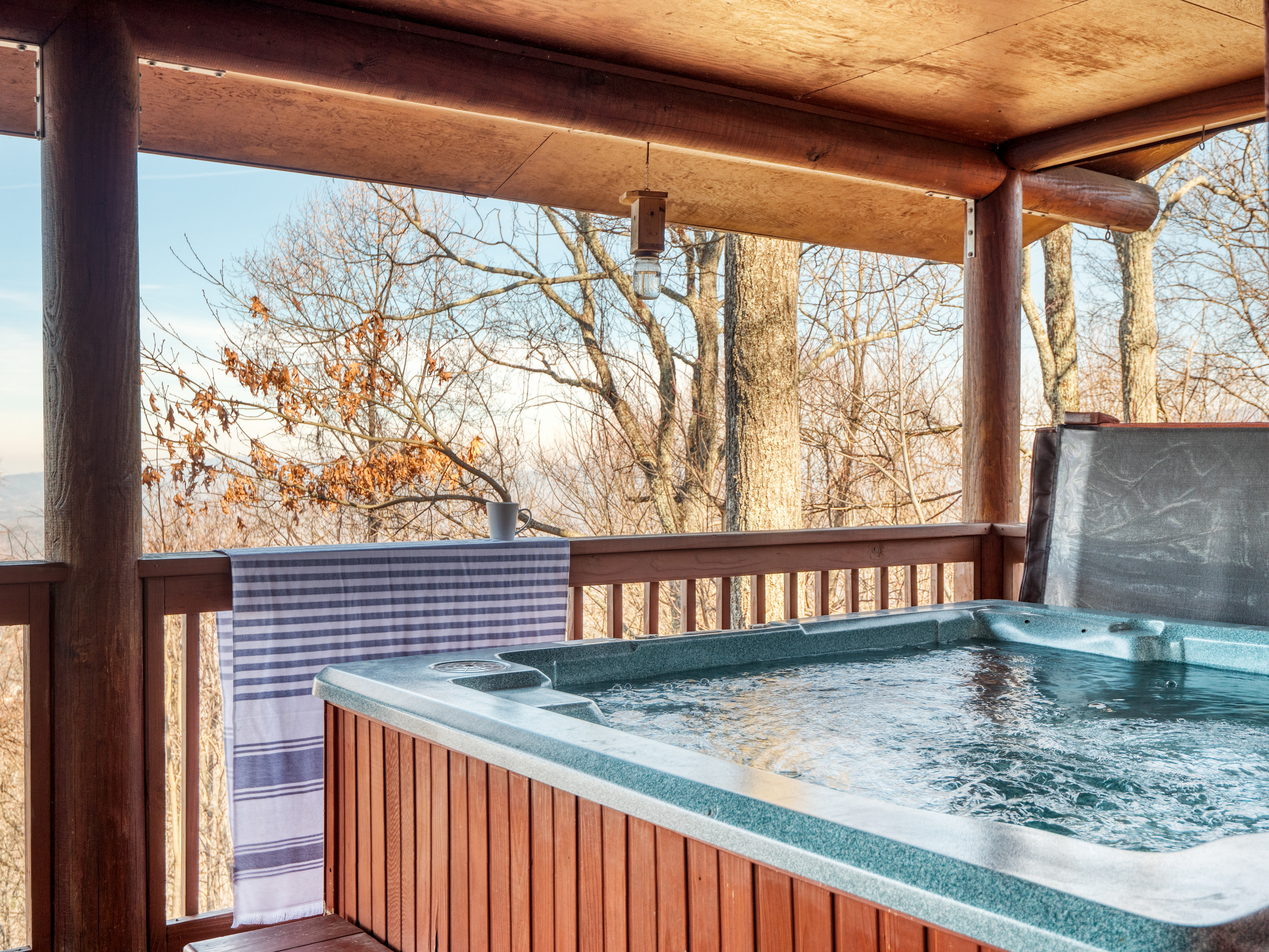 Gatlinburg 34 cabins with hot tubs