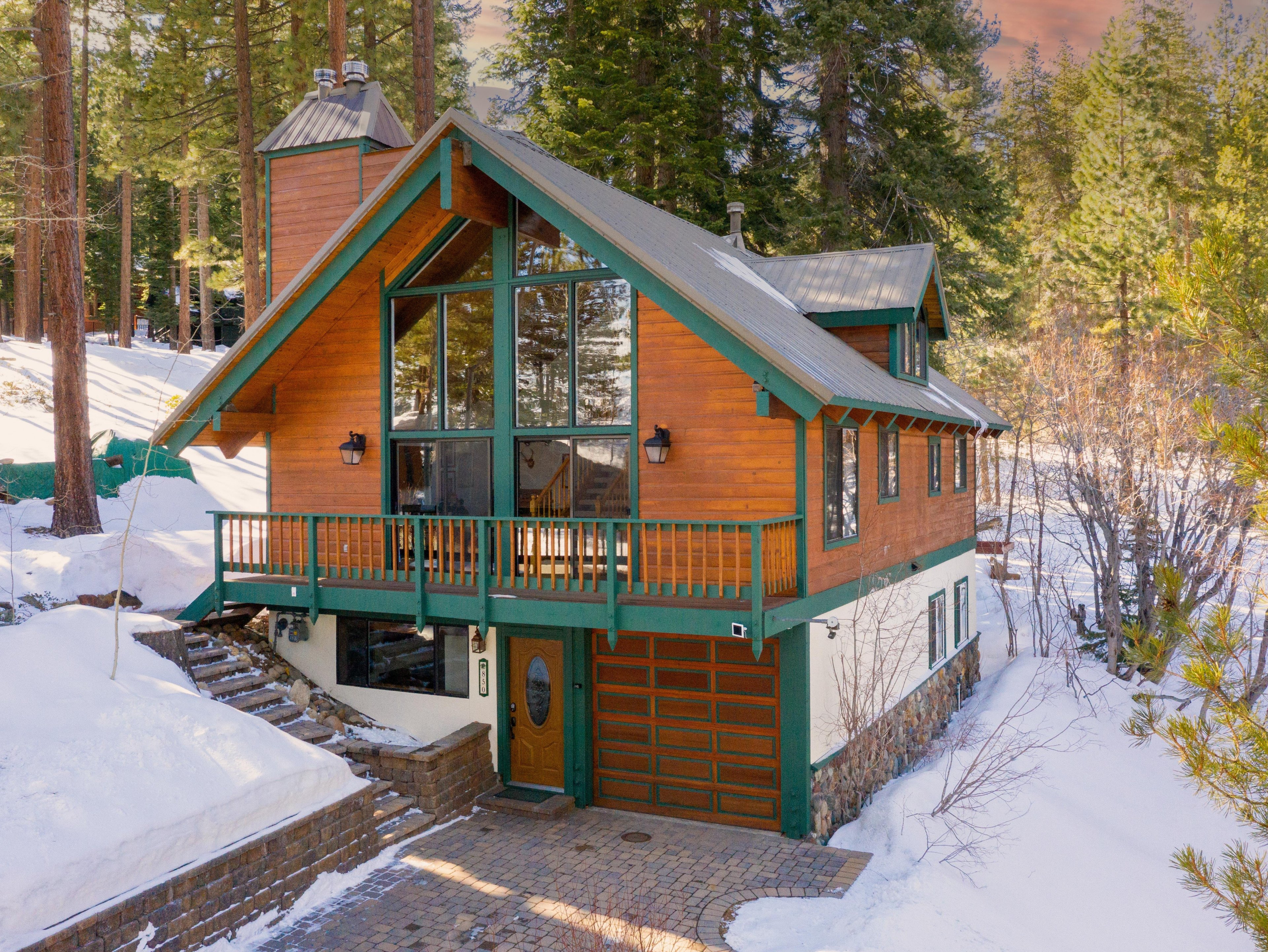 Lake Thoe 101 mountain cabin for rent