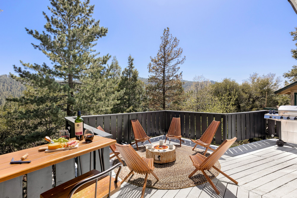 Crestline 1