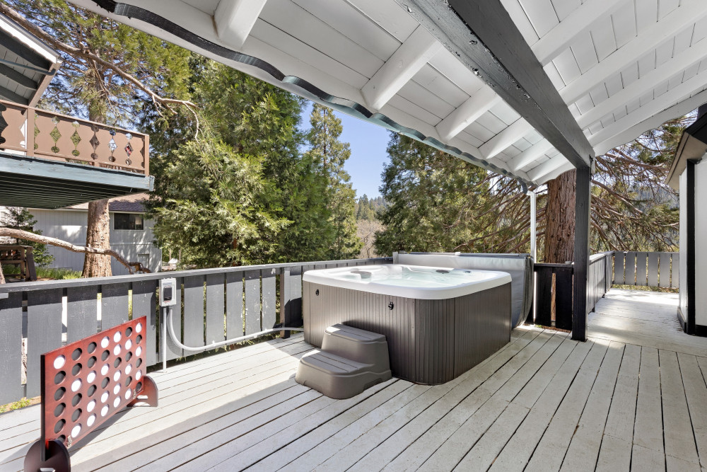 Crestline 1