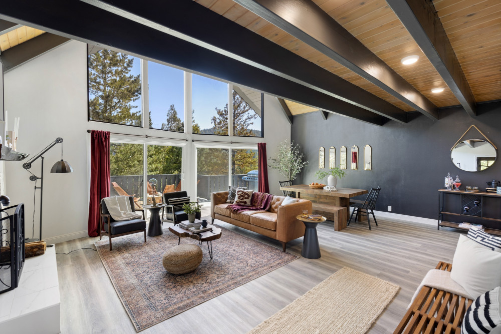 Crestline 1