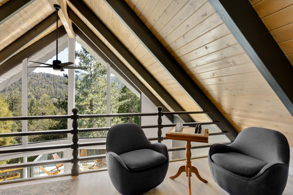 Crestline 1