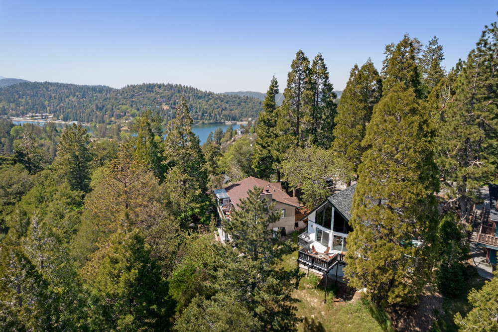 Crestline 1