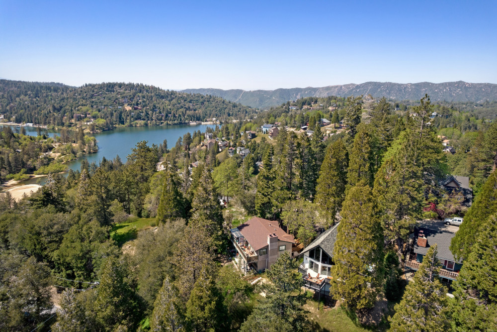Crestline 1