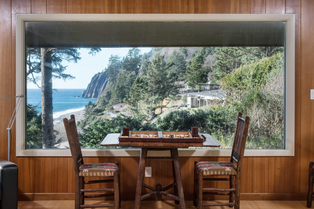 Manzanita 8