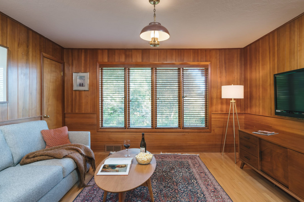 Manzanita 8