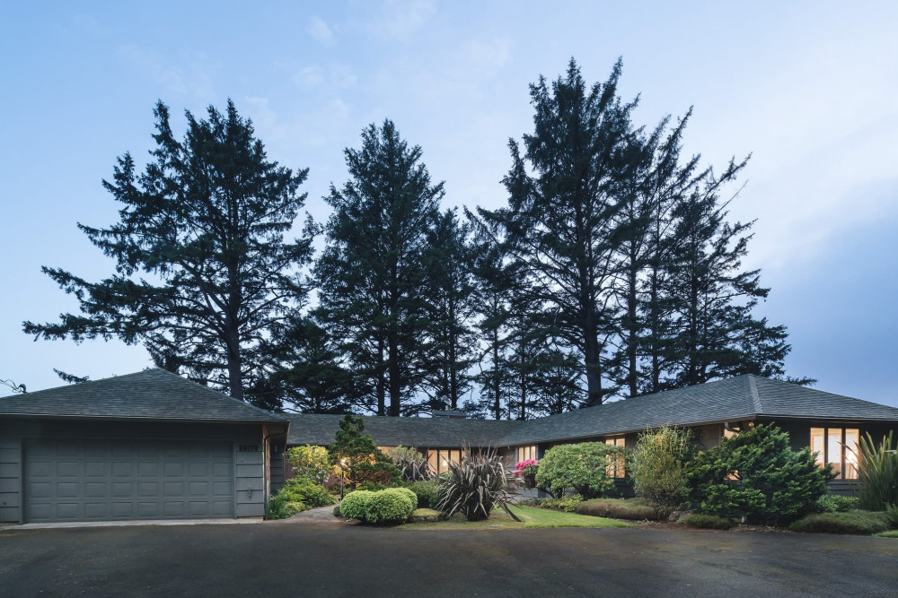 Manzanita 8