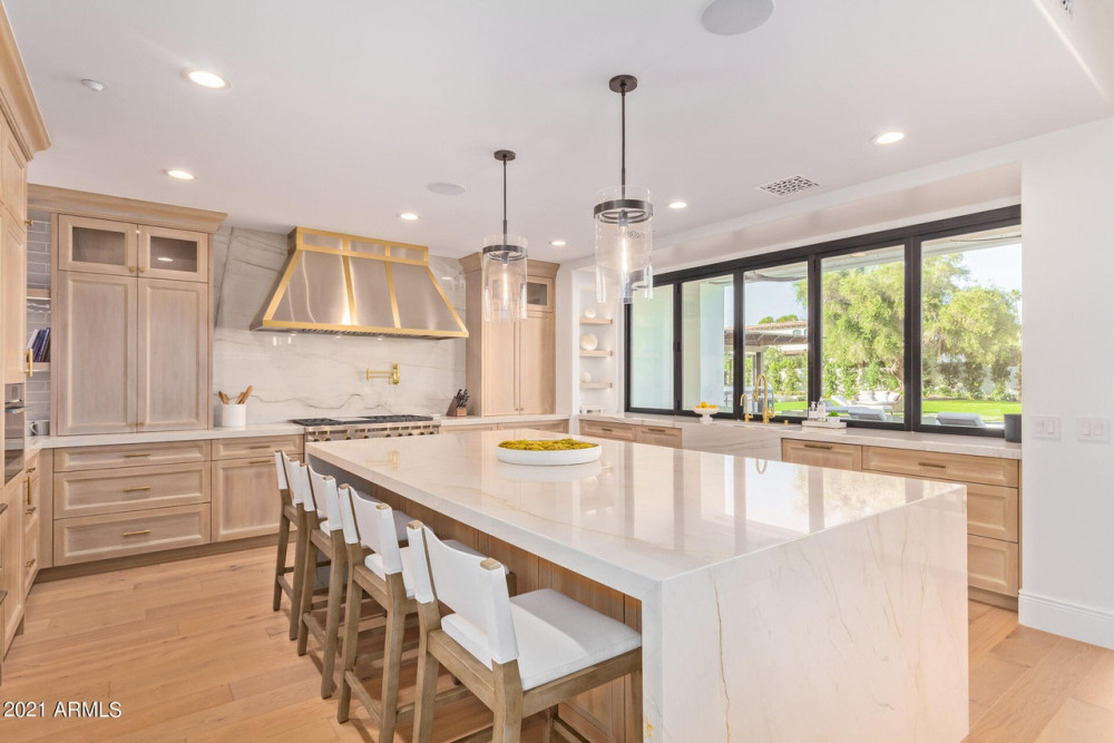 Paradise Valley 14