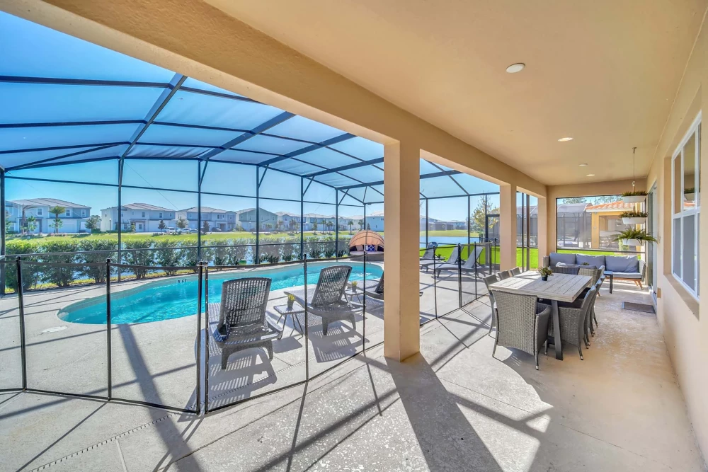 Solterra Resort 786