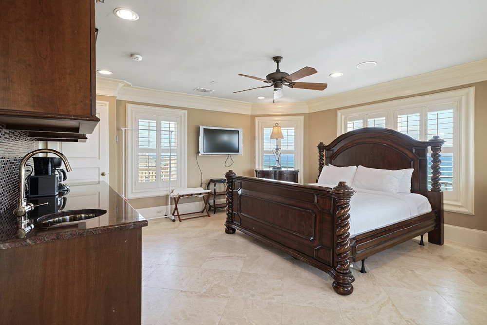 Destin 469