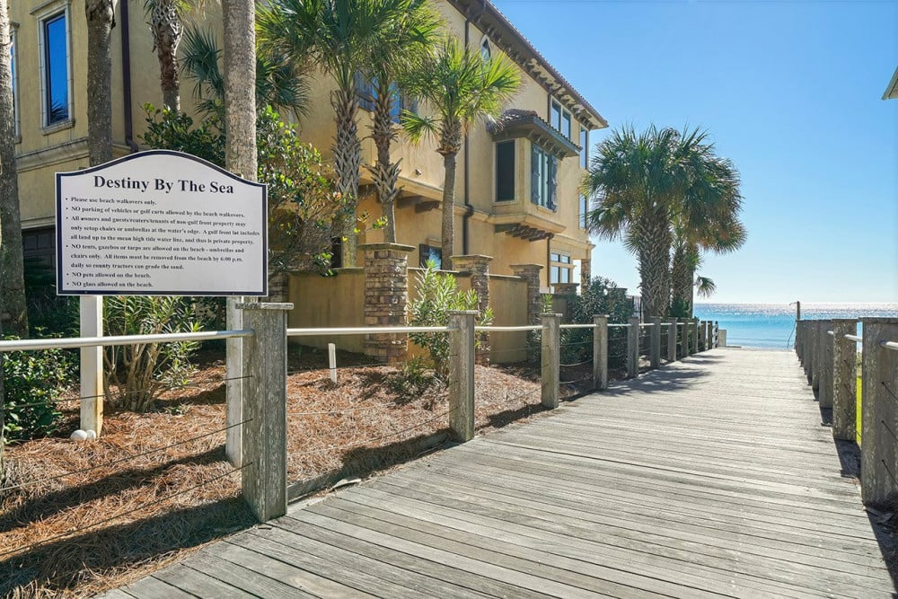 Destin 469