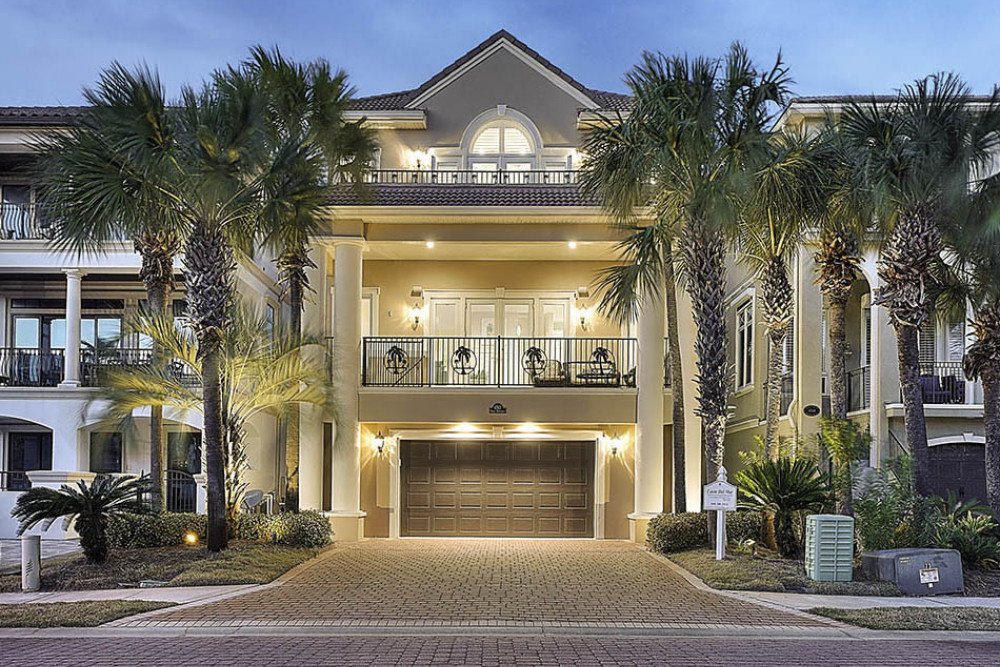 Destin 448