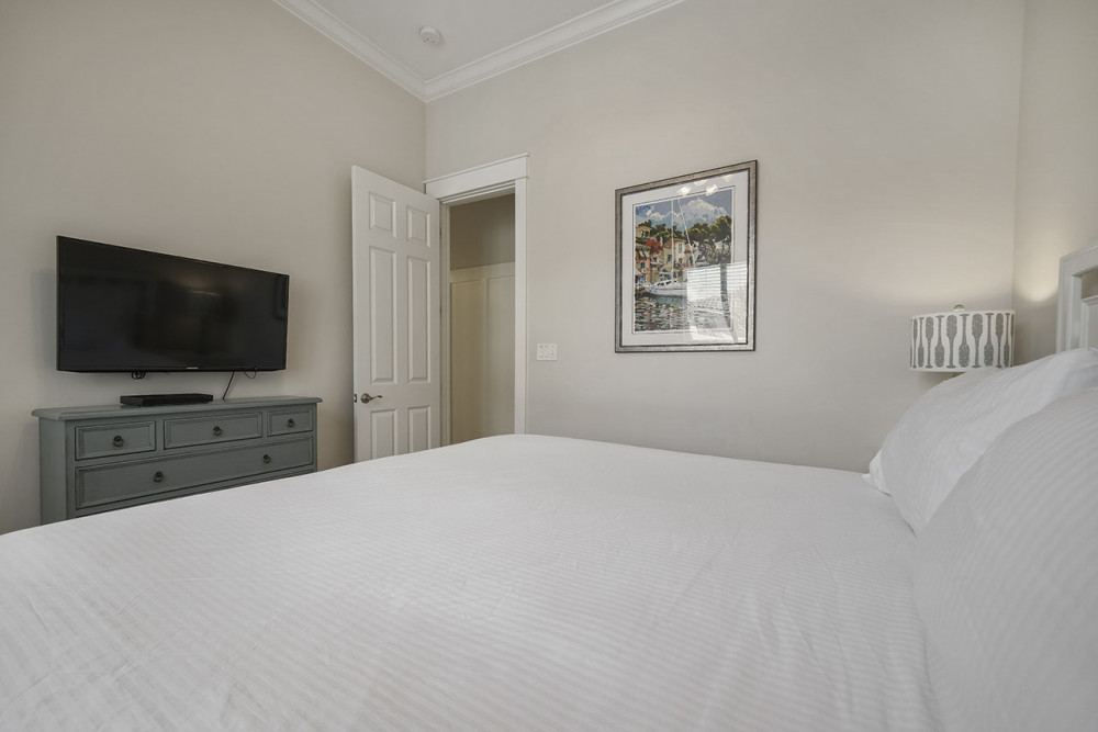 Destin 448