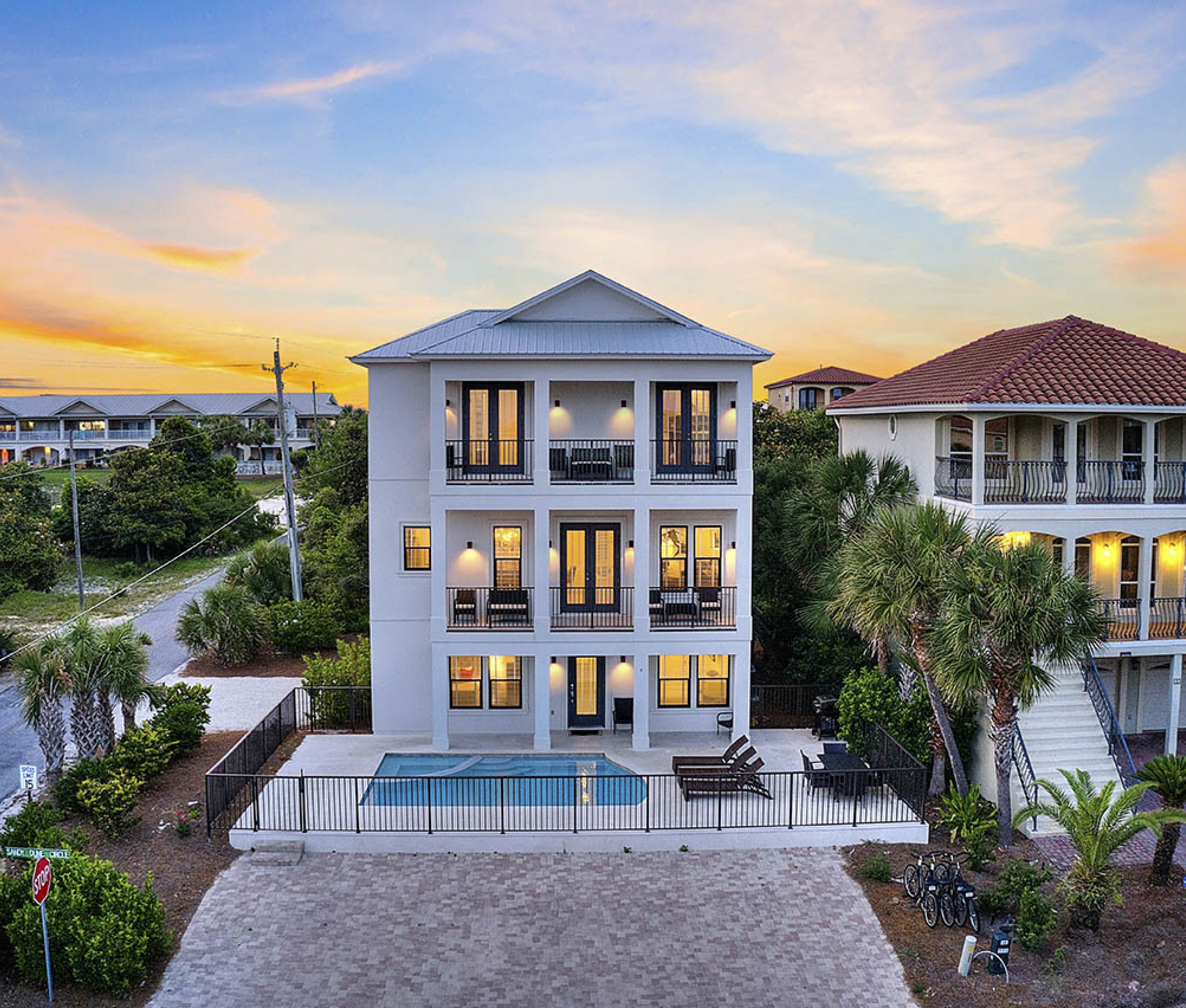 https://www.thetopvillas.com/destinations/florida/destin-area/miramar-beach/miramar-beach-226