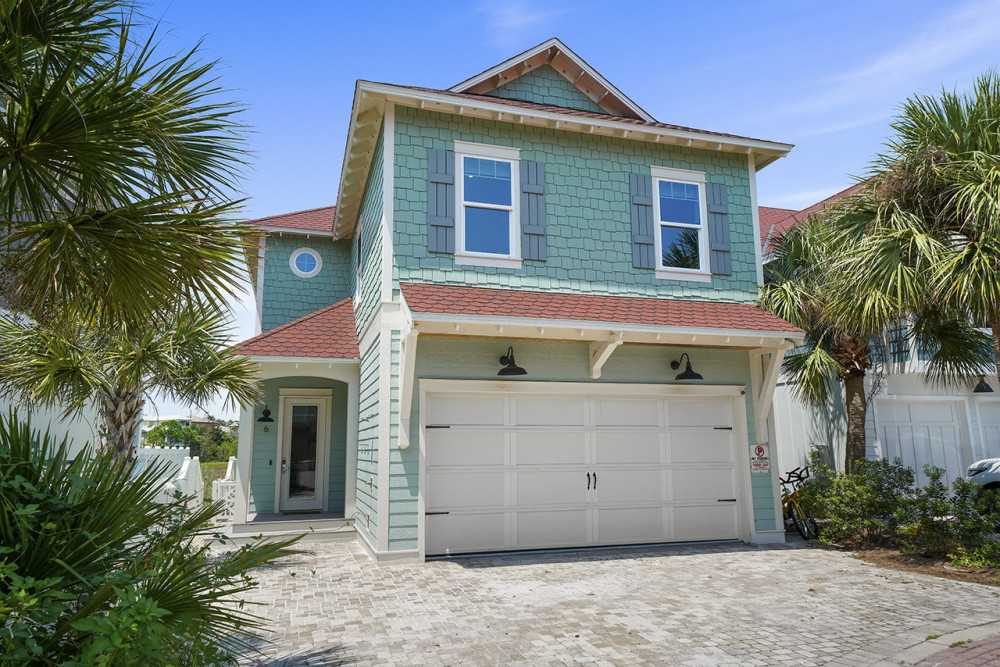 Miramar Beach 211