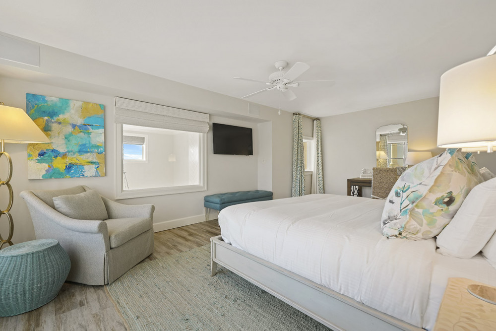 Miramar Beach 204