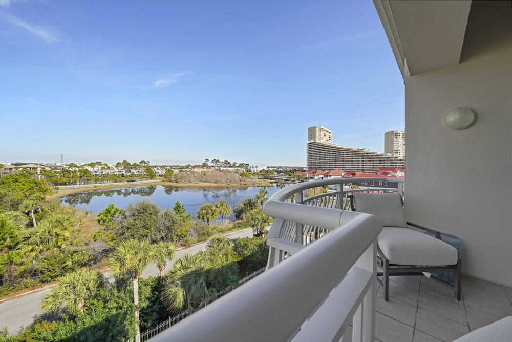 Miramar Beach 204