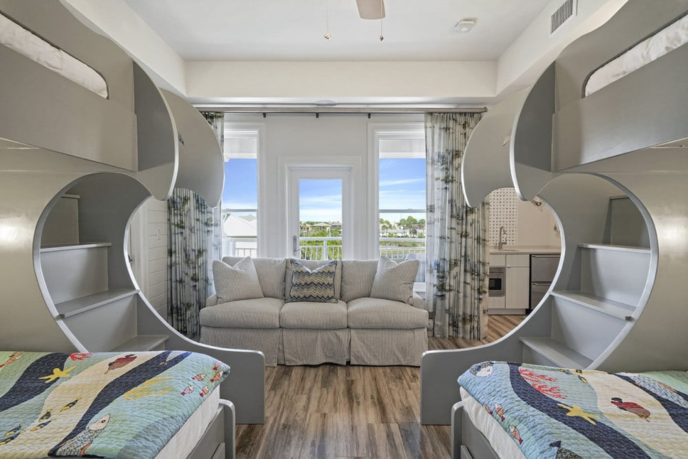 Miramar Beach 204