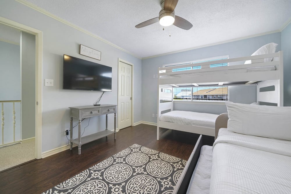 Destin 412